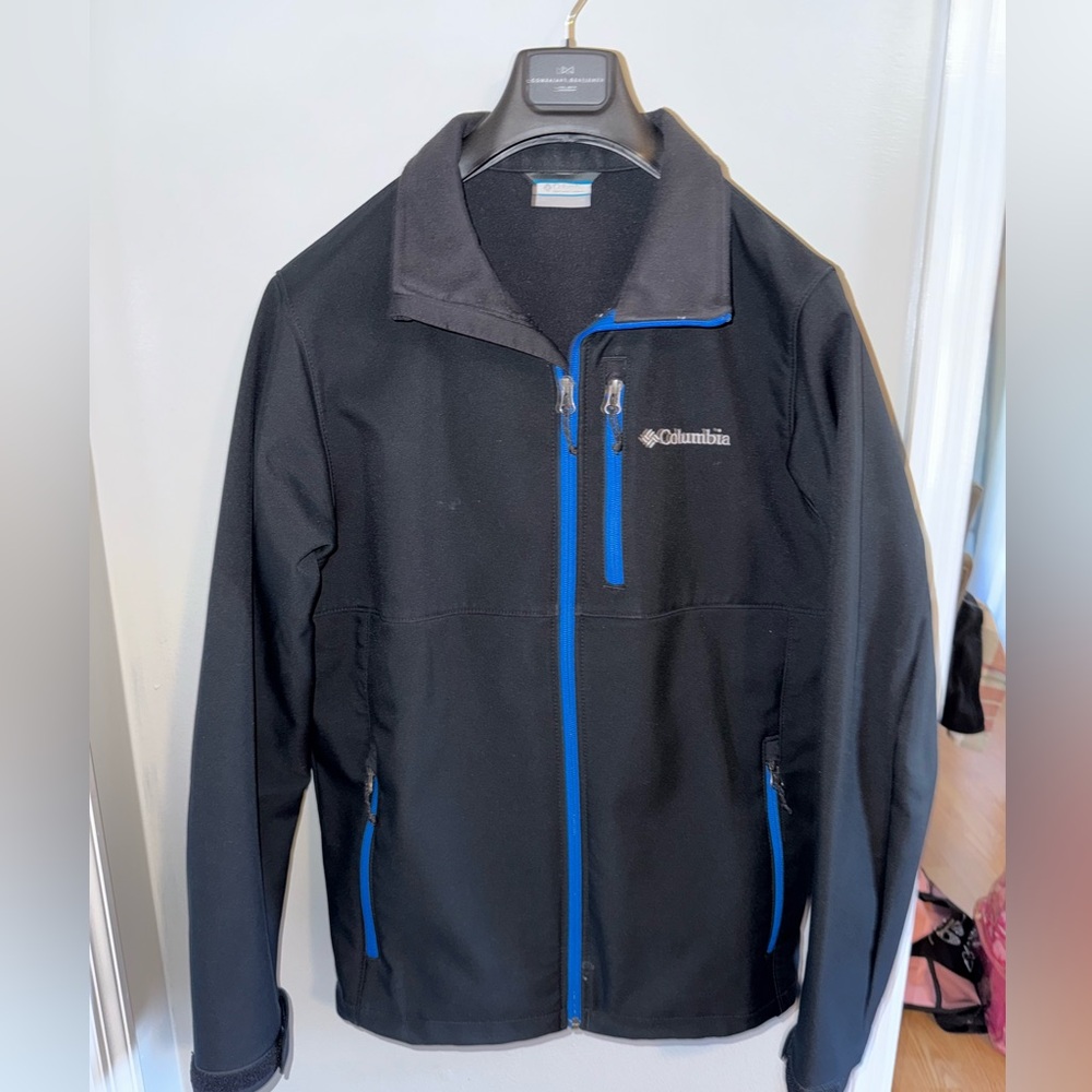 Columbia | men’s black/blue zip up jacket size M